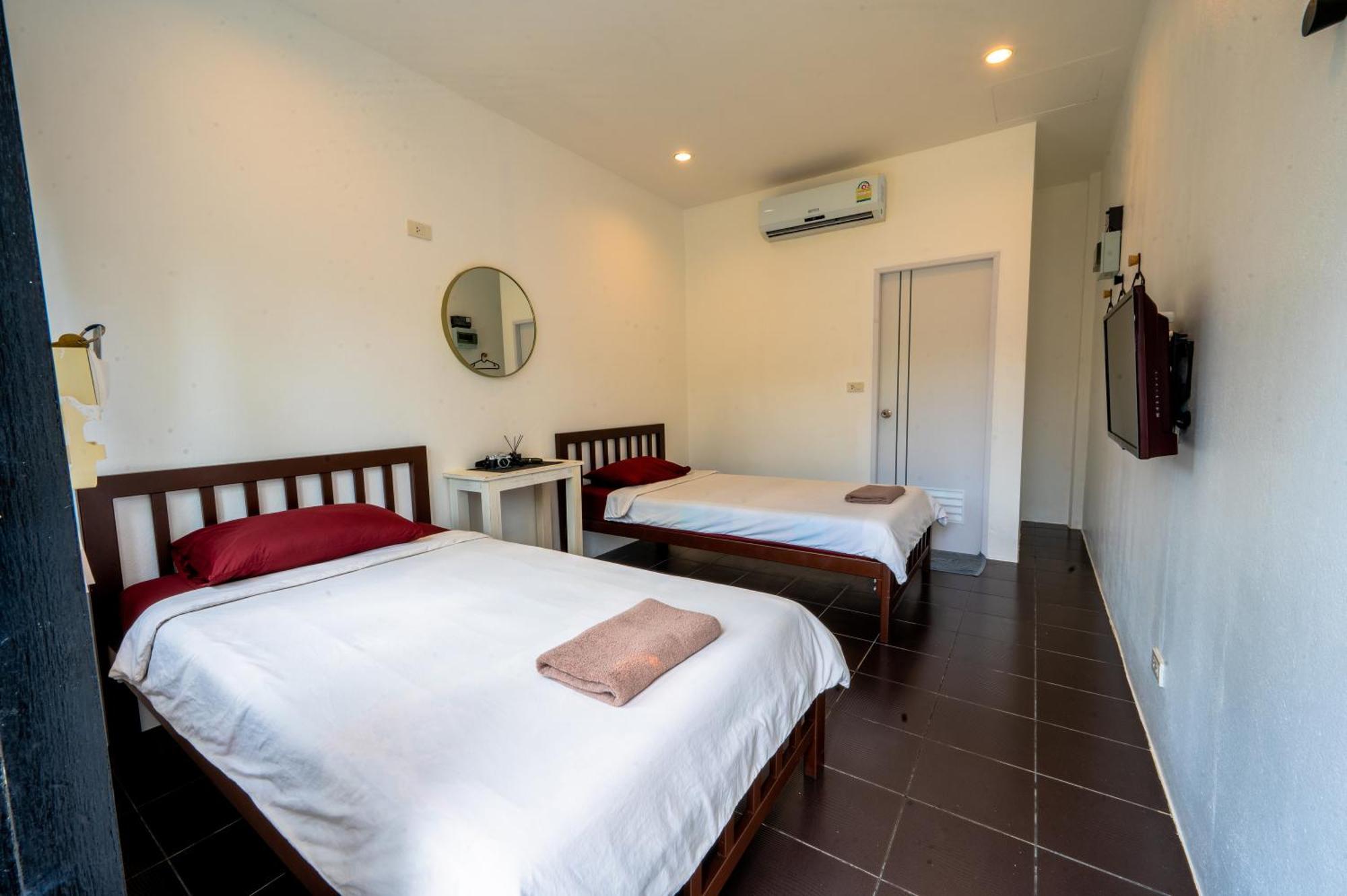 Samui Backpacker Hostal *