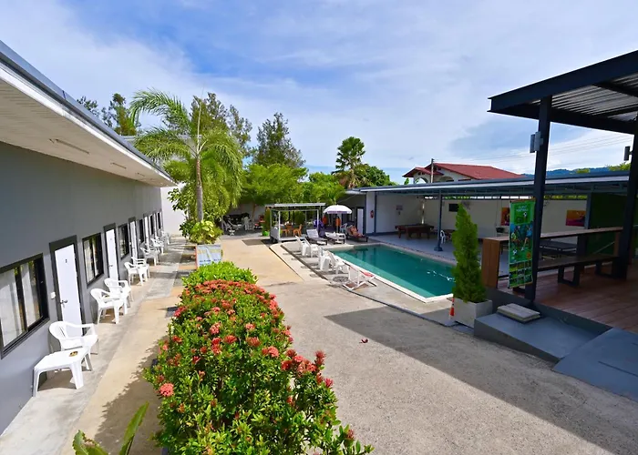 Samui Backpacker Hotel